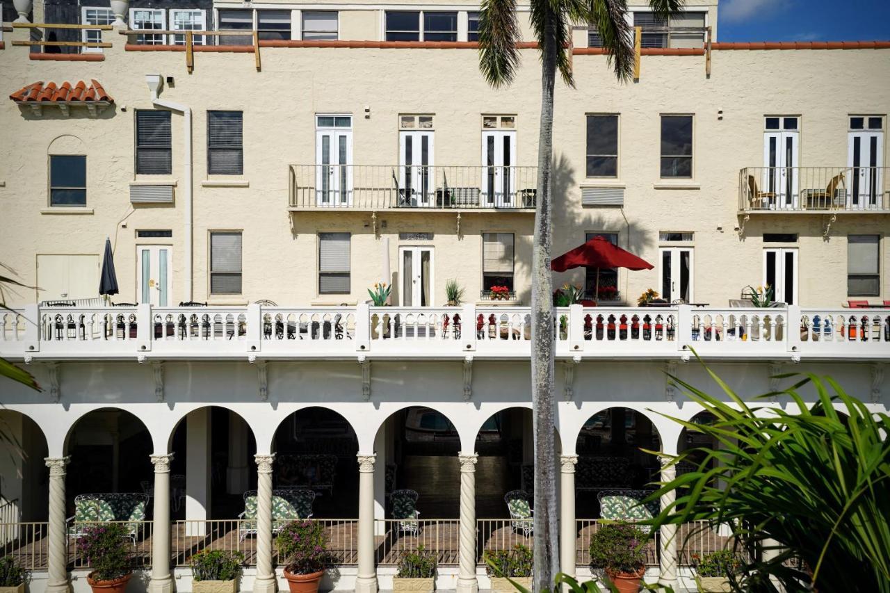 Palm Beach Hotel With Juliette Balconies! 2 Blocks From Beach! Historic Landmark Εξωτερικό φωτογραφία